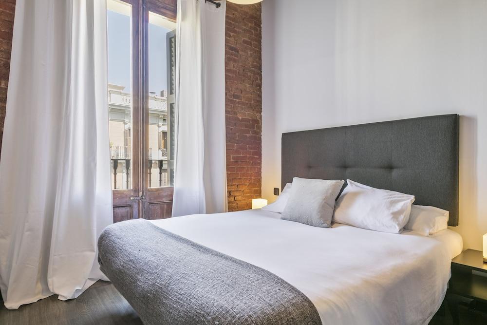 Midtown Luxury Apartments