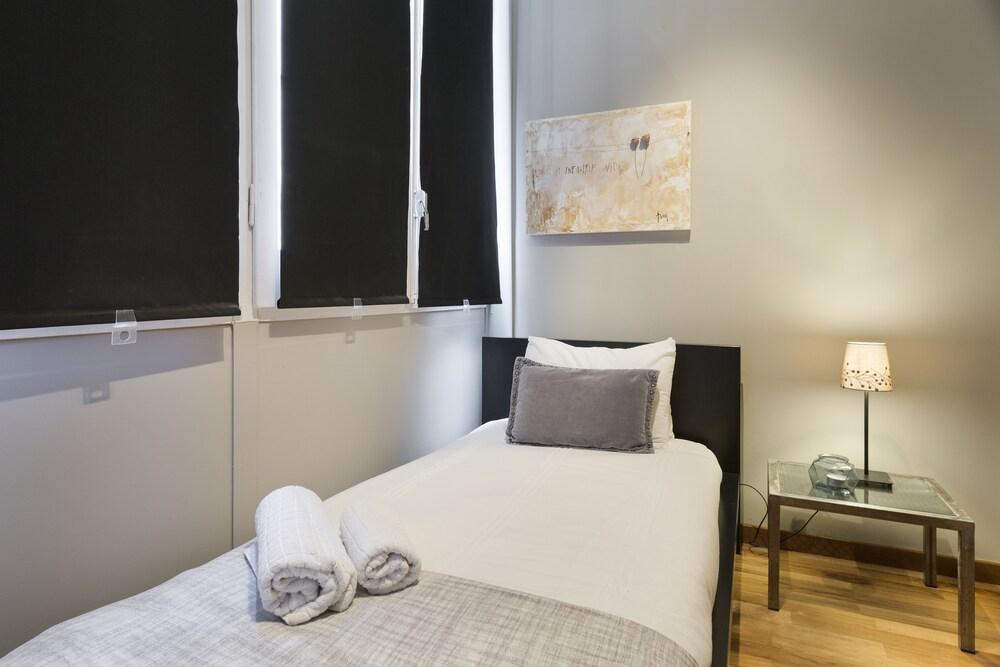 Midtown Luxury Apartments