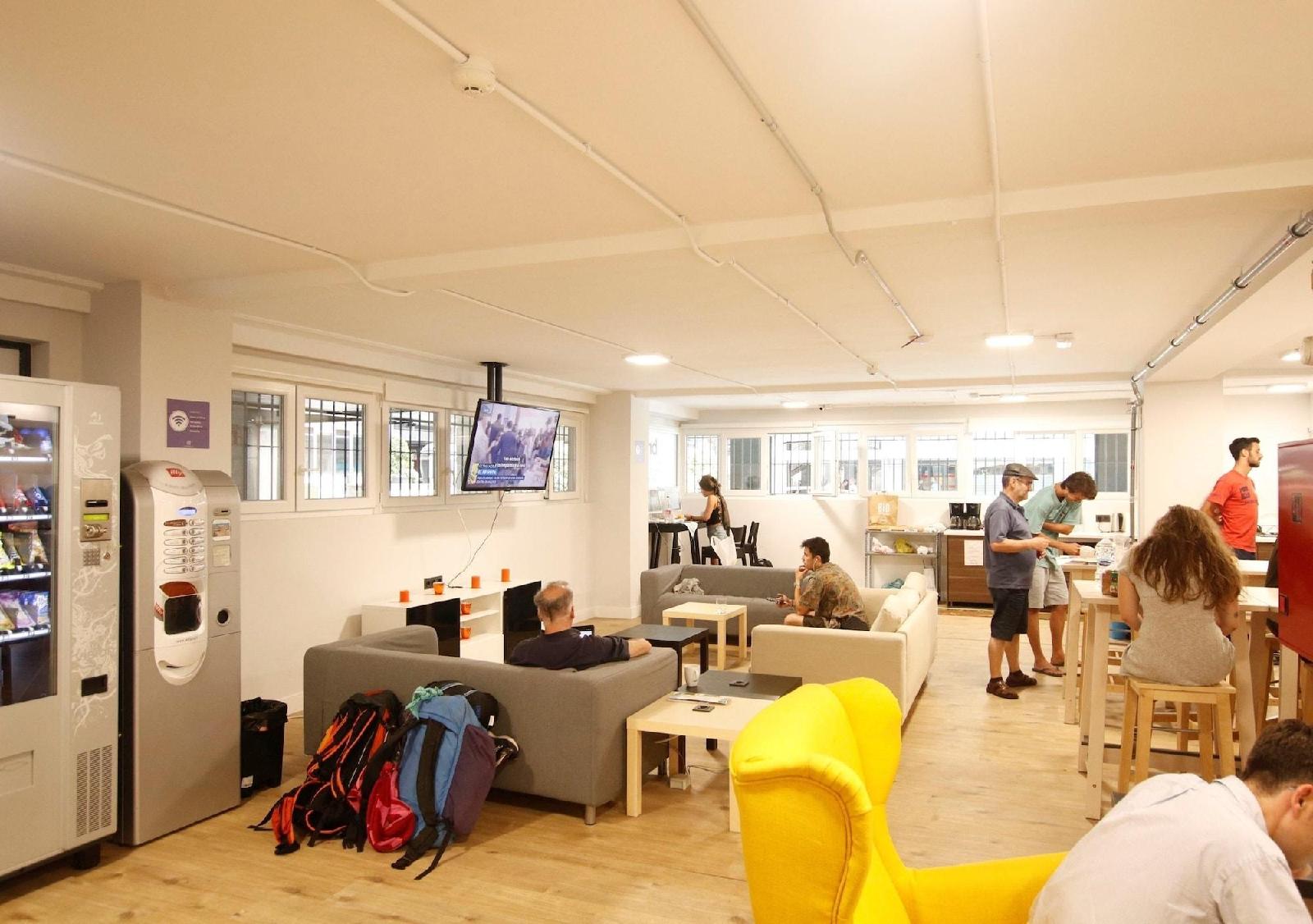 Bilbao Metropolitan Hostel By Bossh Hotels