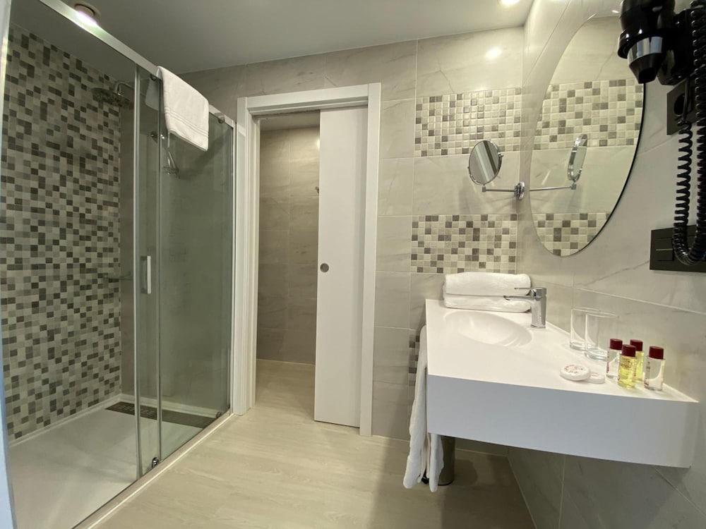 Hotel New Bilbao Airport