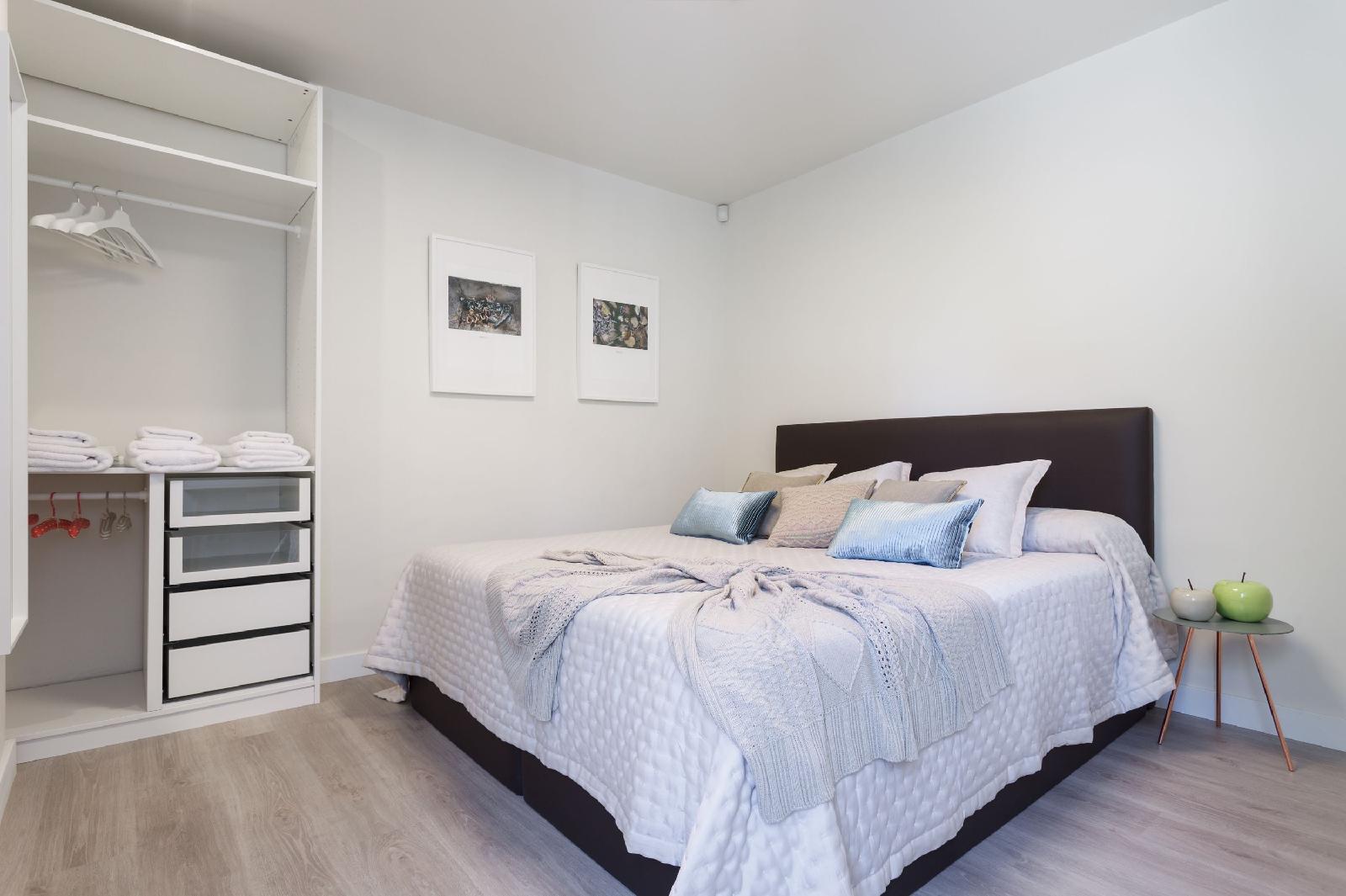 Bcn Design Apartment With Portable Wifi