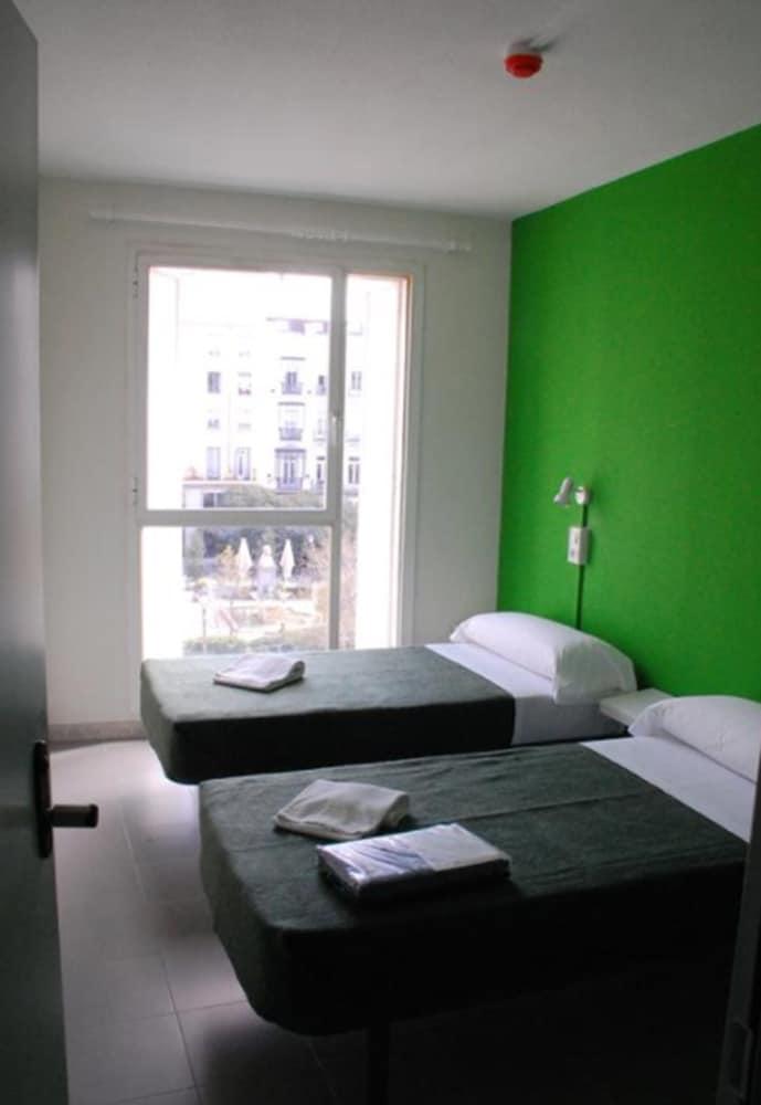Motion Chueca Hostel