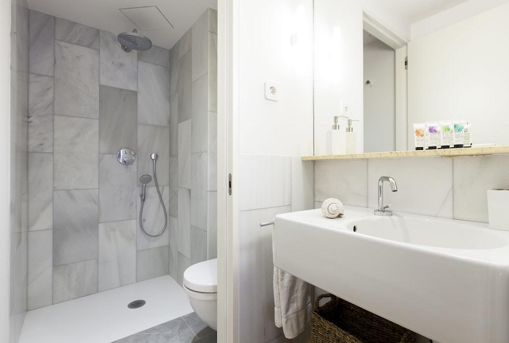 Aspasios City Oasis Apartments