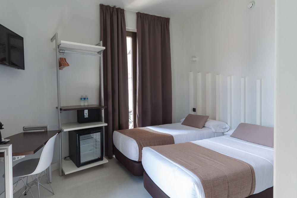 Hostal Charlotte
