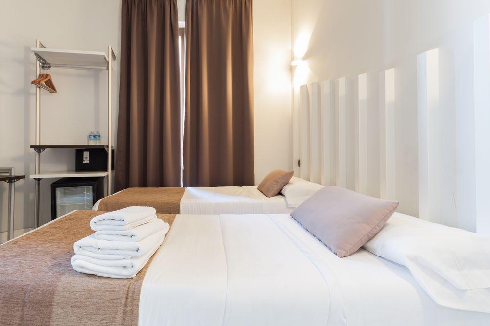 Hostal Charlotte