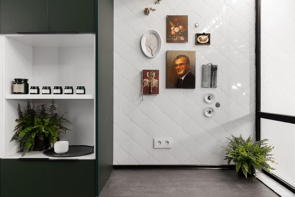 2060 The Newton Hostel