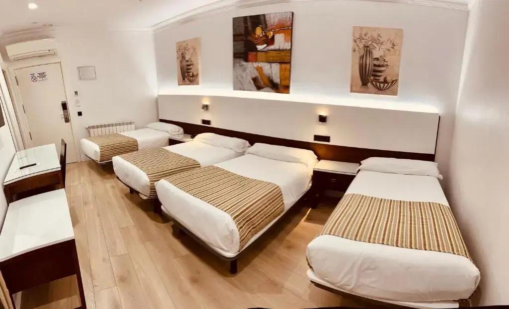 Hostal Sol Square Madrid