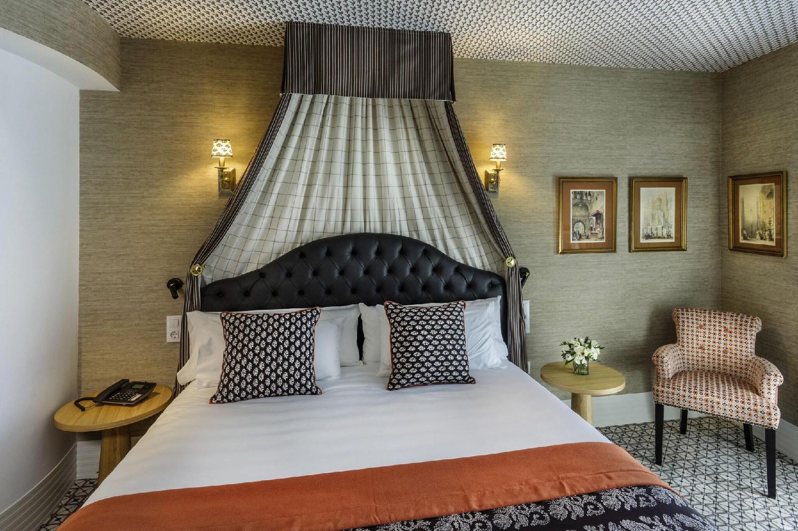 The First One Hotel Preciados