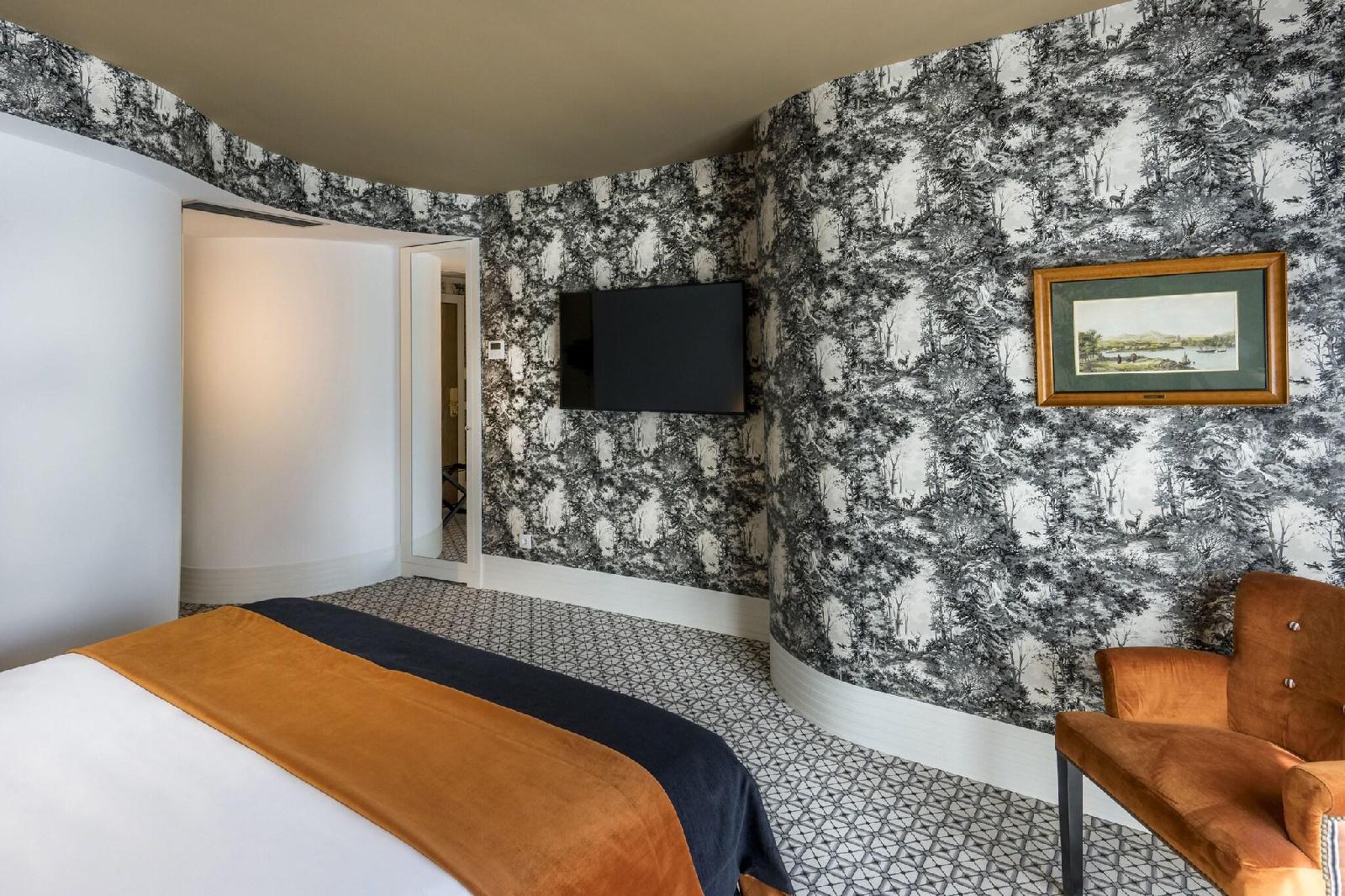 The First One Hotel Preciados