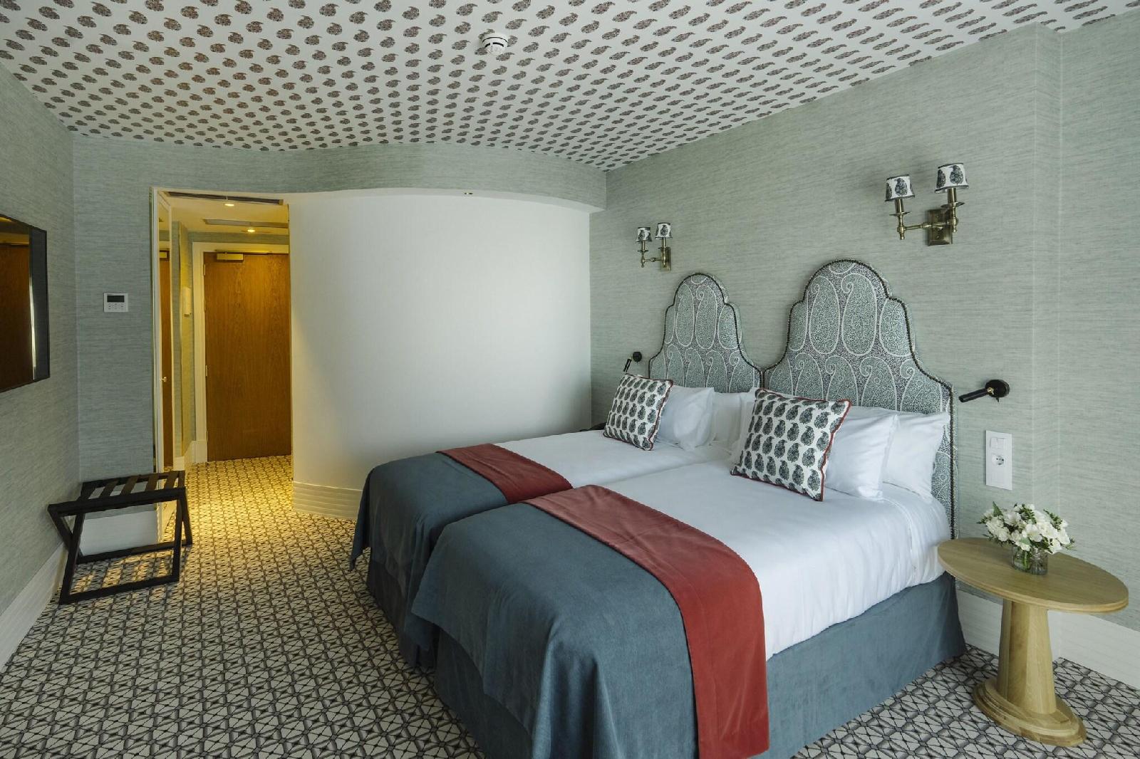 The First One Hotel Preciados