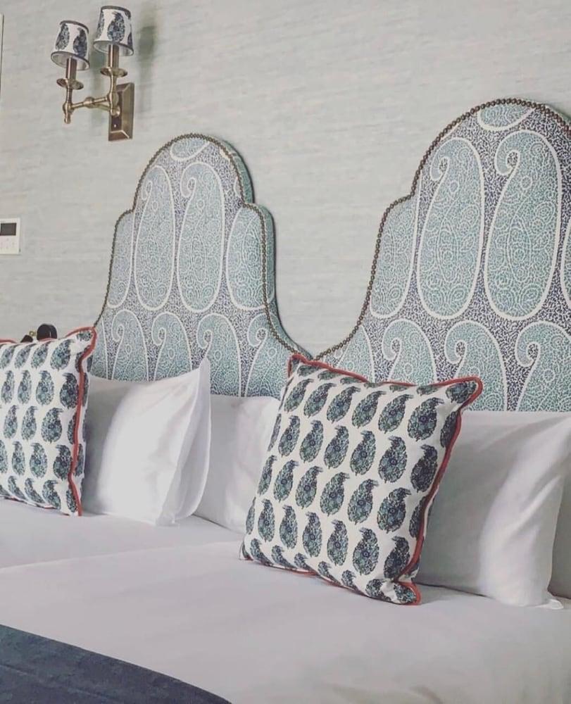 The First One Hotel Preciados