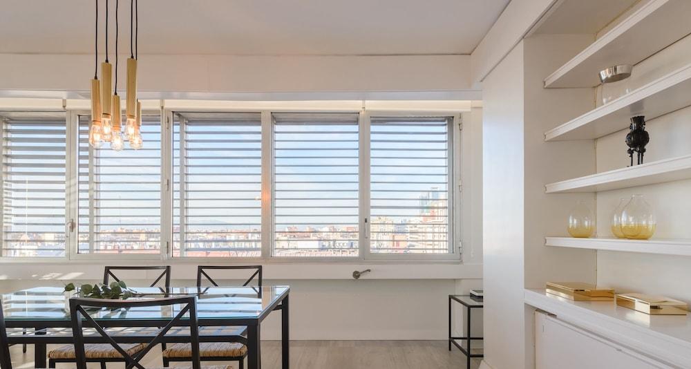 Charming Eurobuilding 2 Luxury