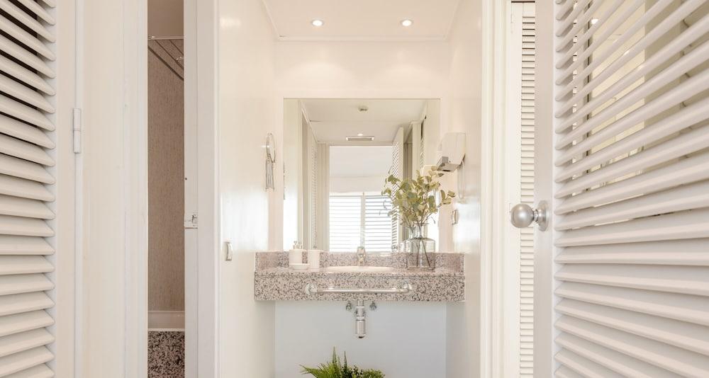 Charming Eurobuilding 2 Luxury