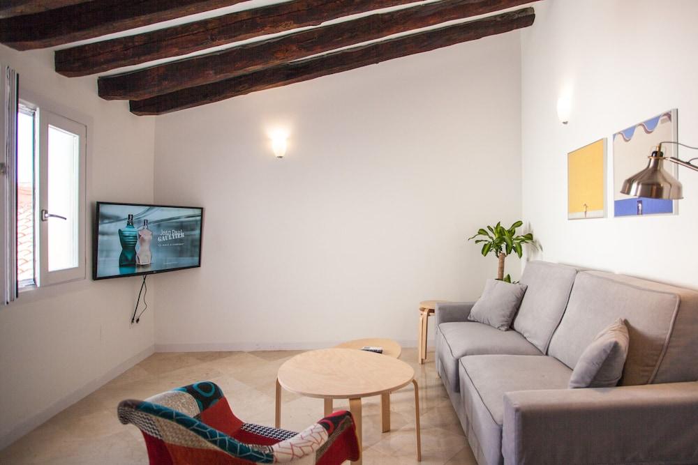 Gran Central Suites