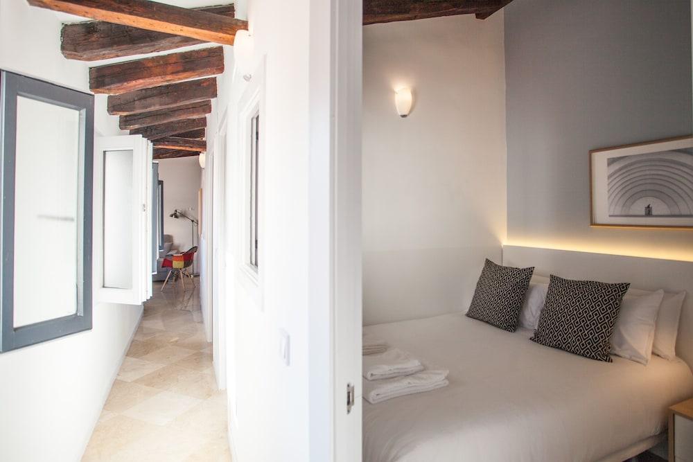 Gran Central Suites
