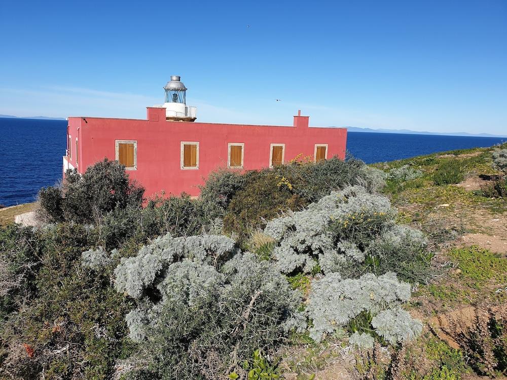 Faro Di Punta Fenaio