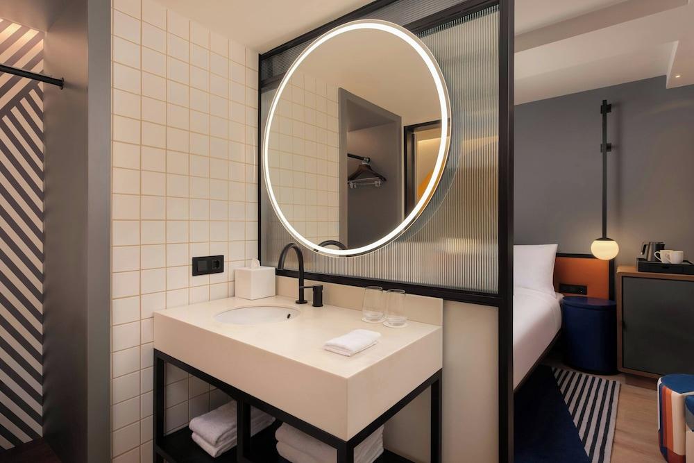 Aloft By Marriott Madrid Gran Via