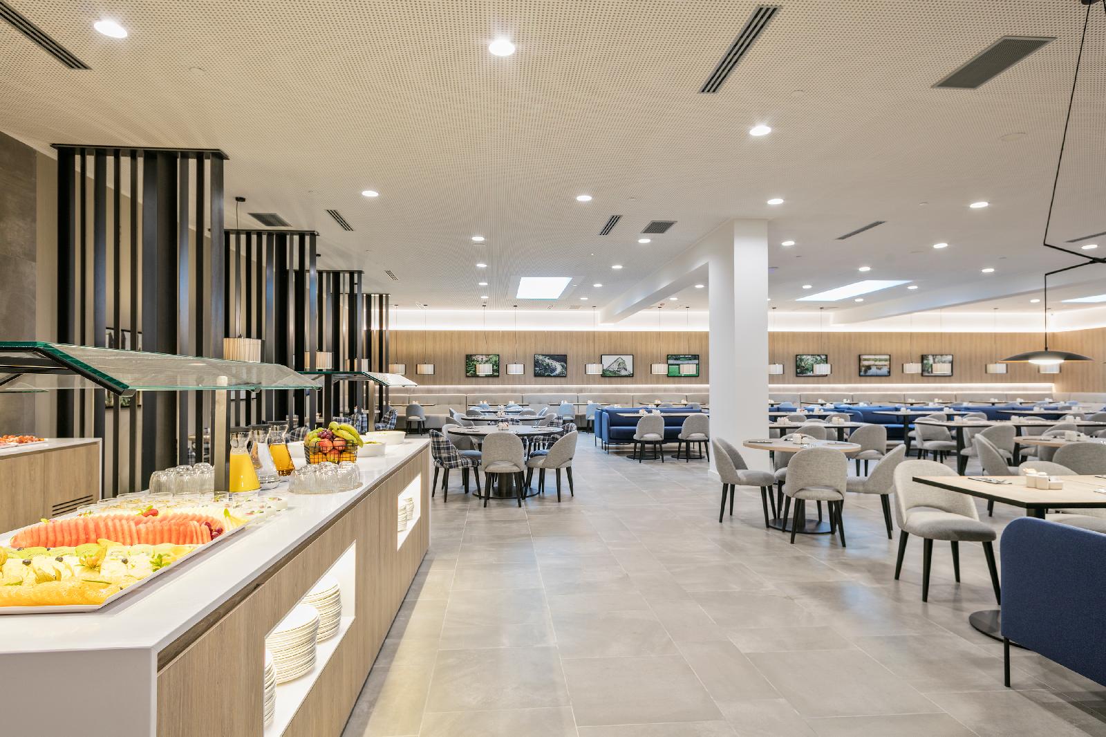 Acta Voraport Hotel