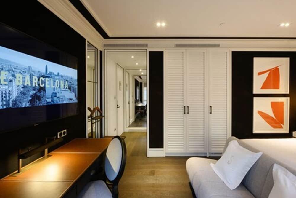 Seventy Barcelona