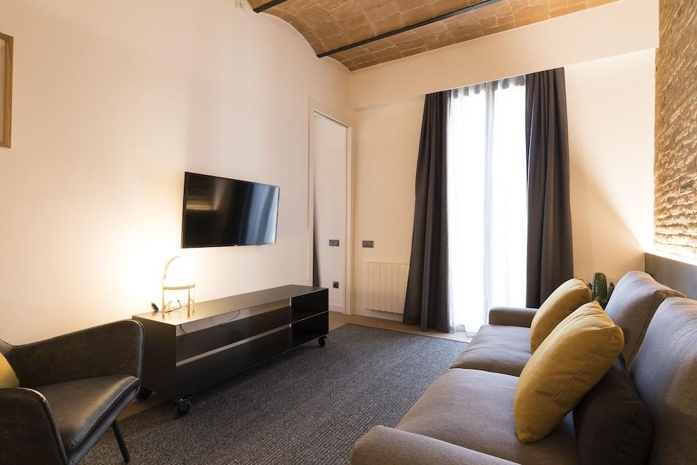 Aspasios Sagrada Familia Apartments