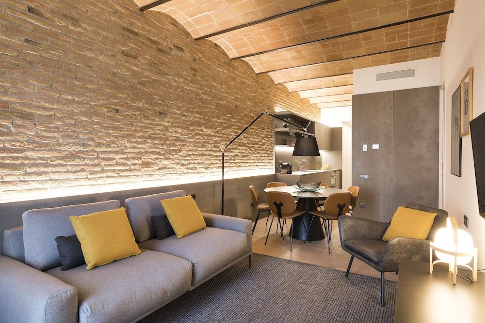 Aspasios Sagrada Familia Apartments
