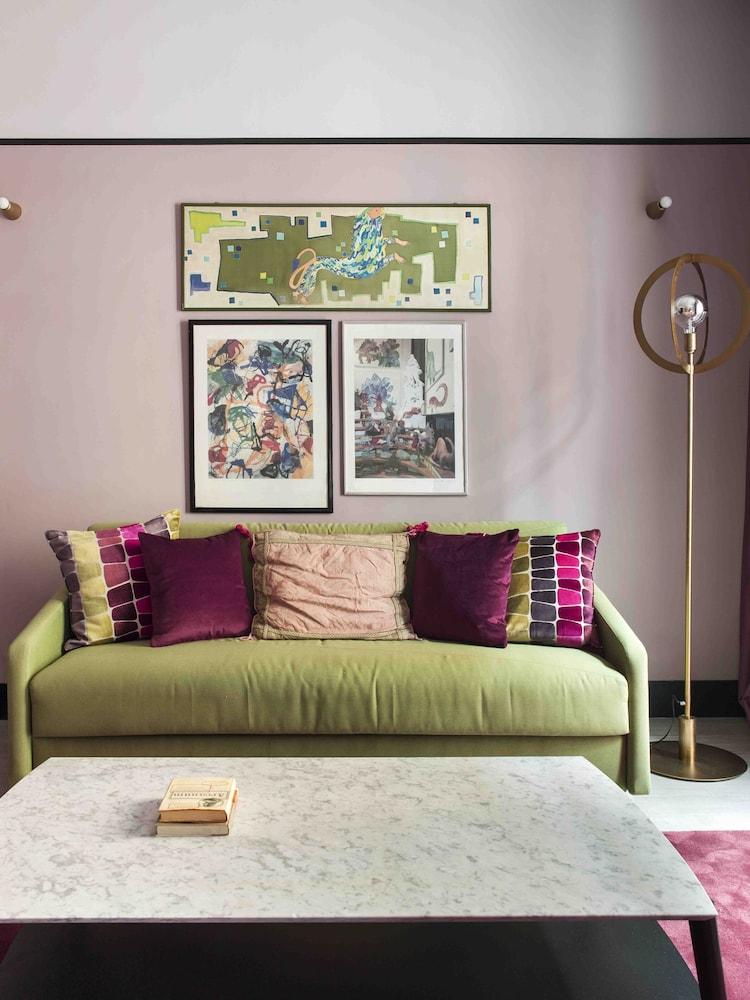 Amor De Dios 17 Luxury Suites
