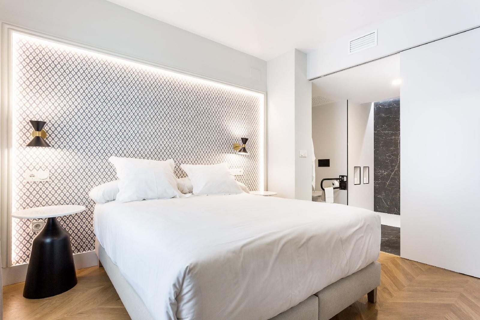 Eleven Apartments Real De La Carretería, By Homing U