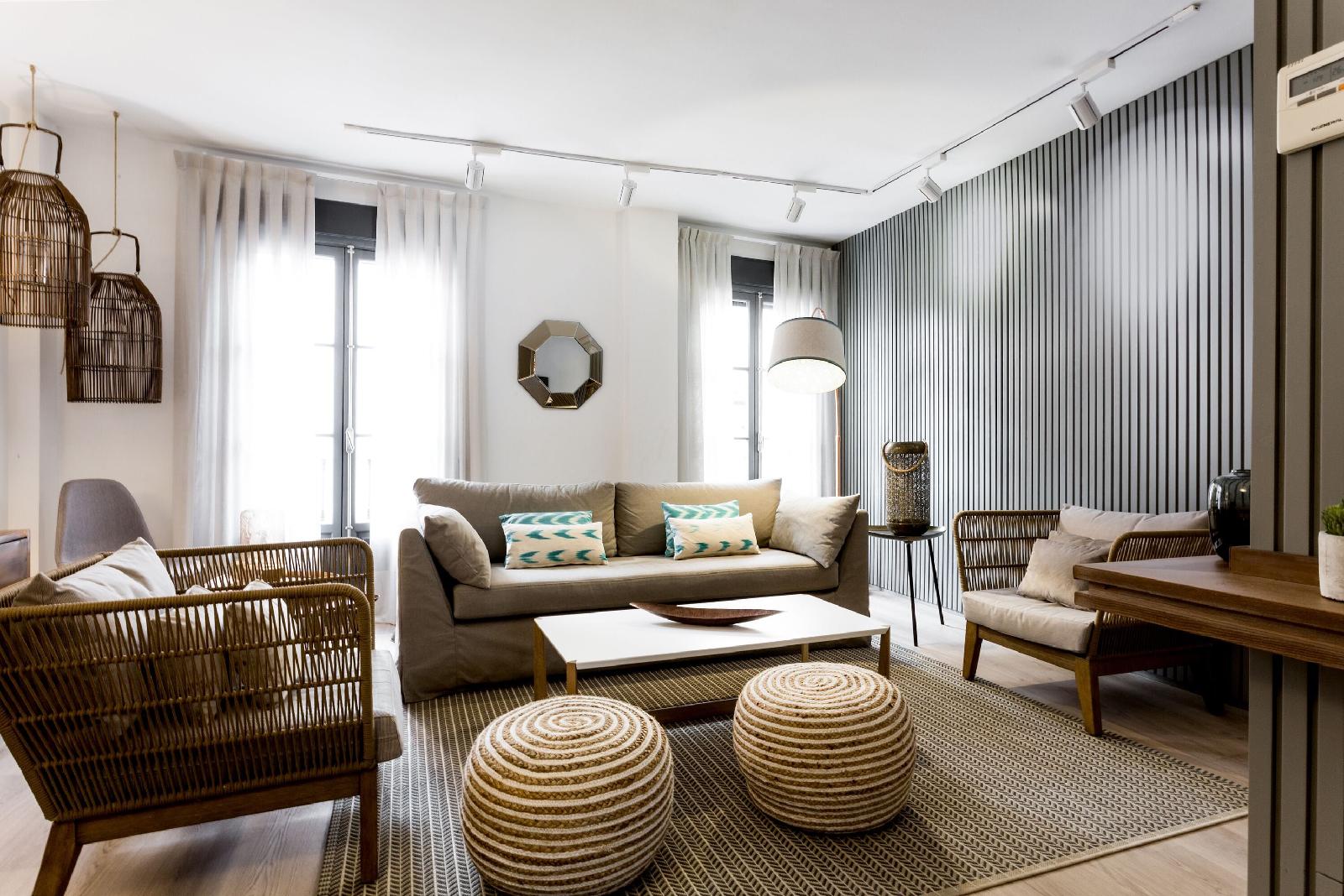 Eleven Apartments Real De La Carretería, By Homing U