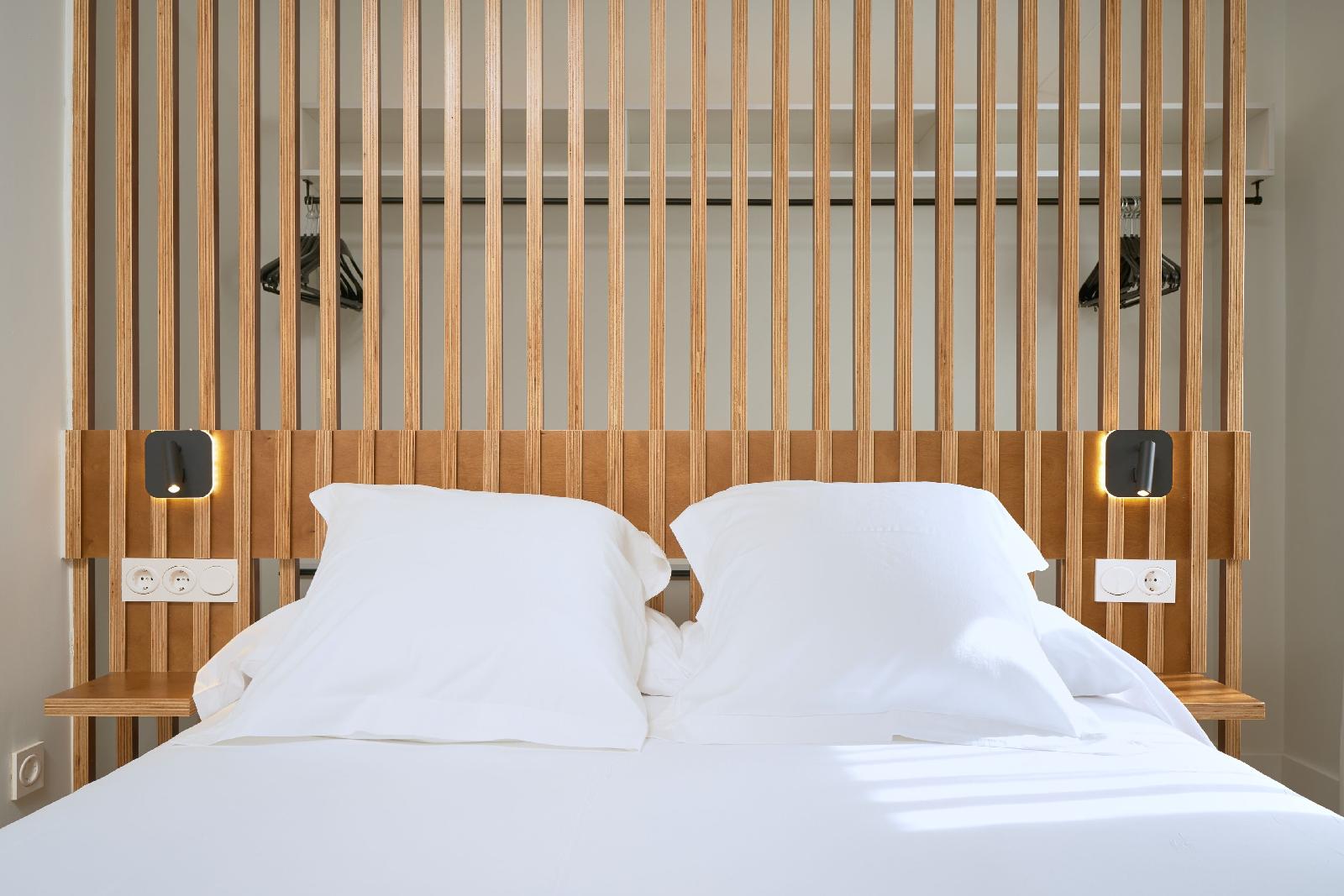 Eleven Apartments Real De La Carretería, By Homing U