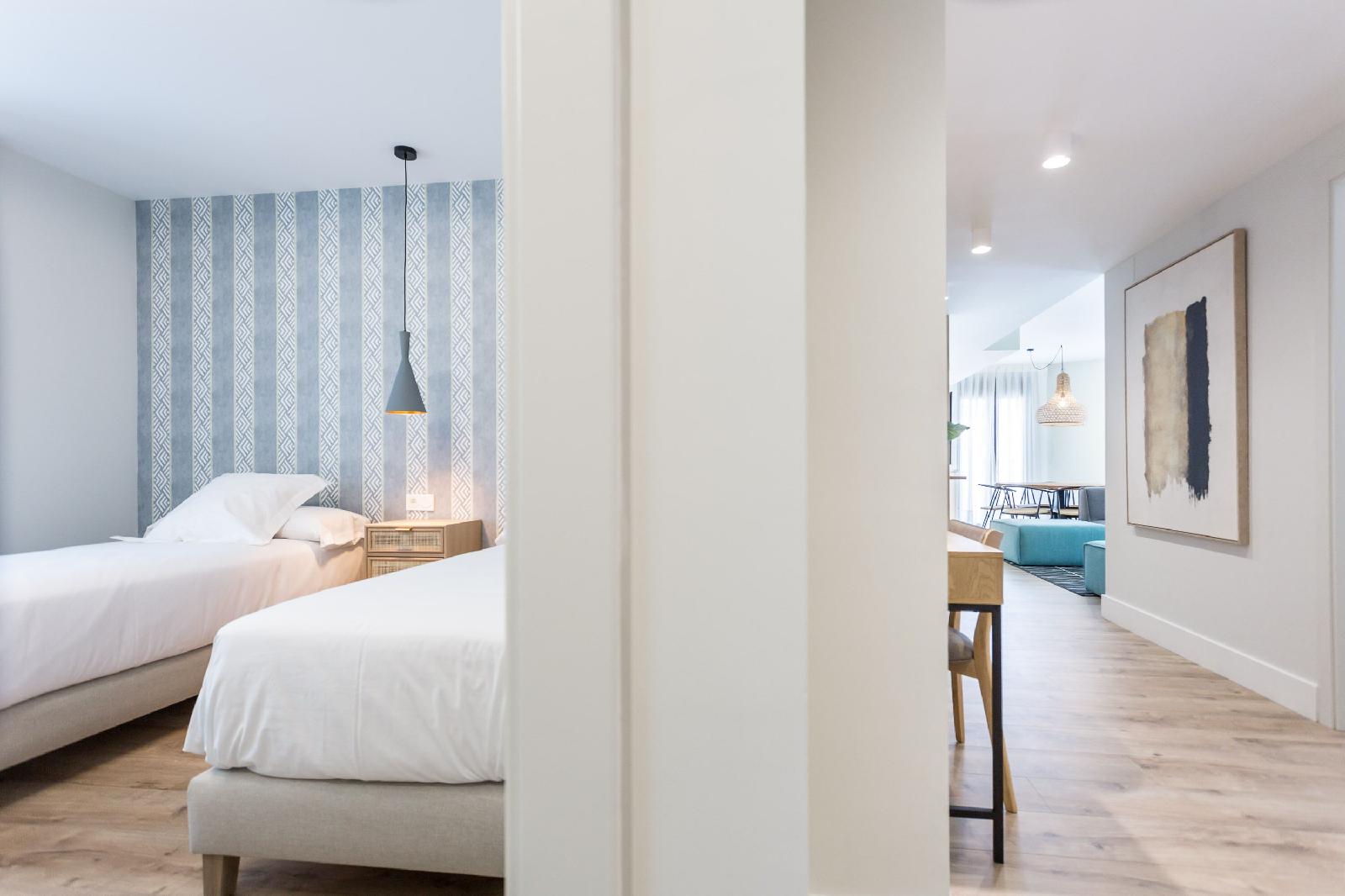 Eleven Apartments Real De La Carretería, By Homing U
