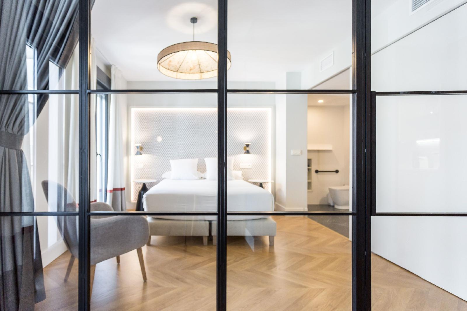 Eleven Apartments Real De La Carretería, By Homing U