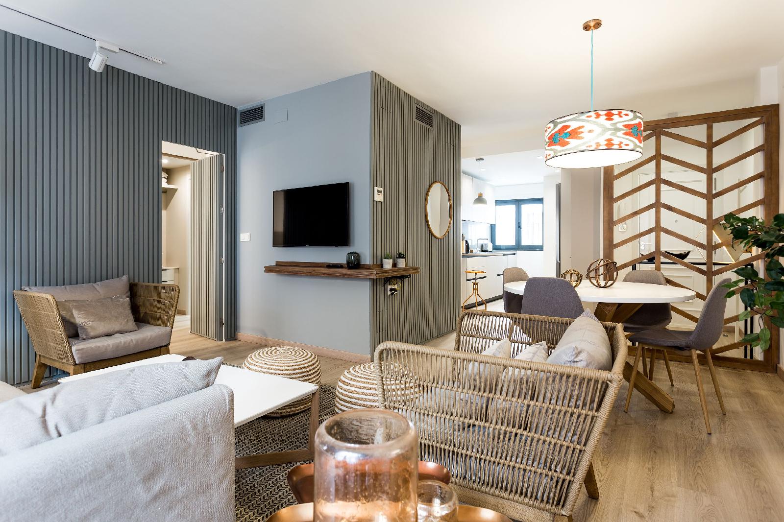 Eleven Apartments Real De La Carretería, By Homing U