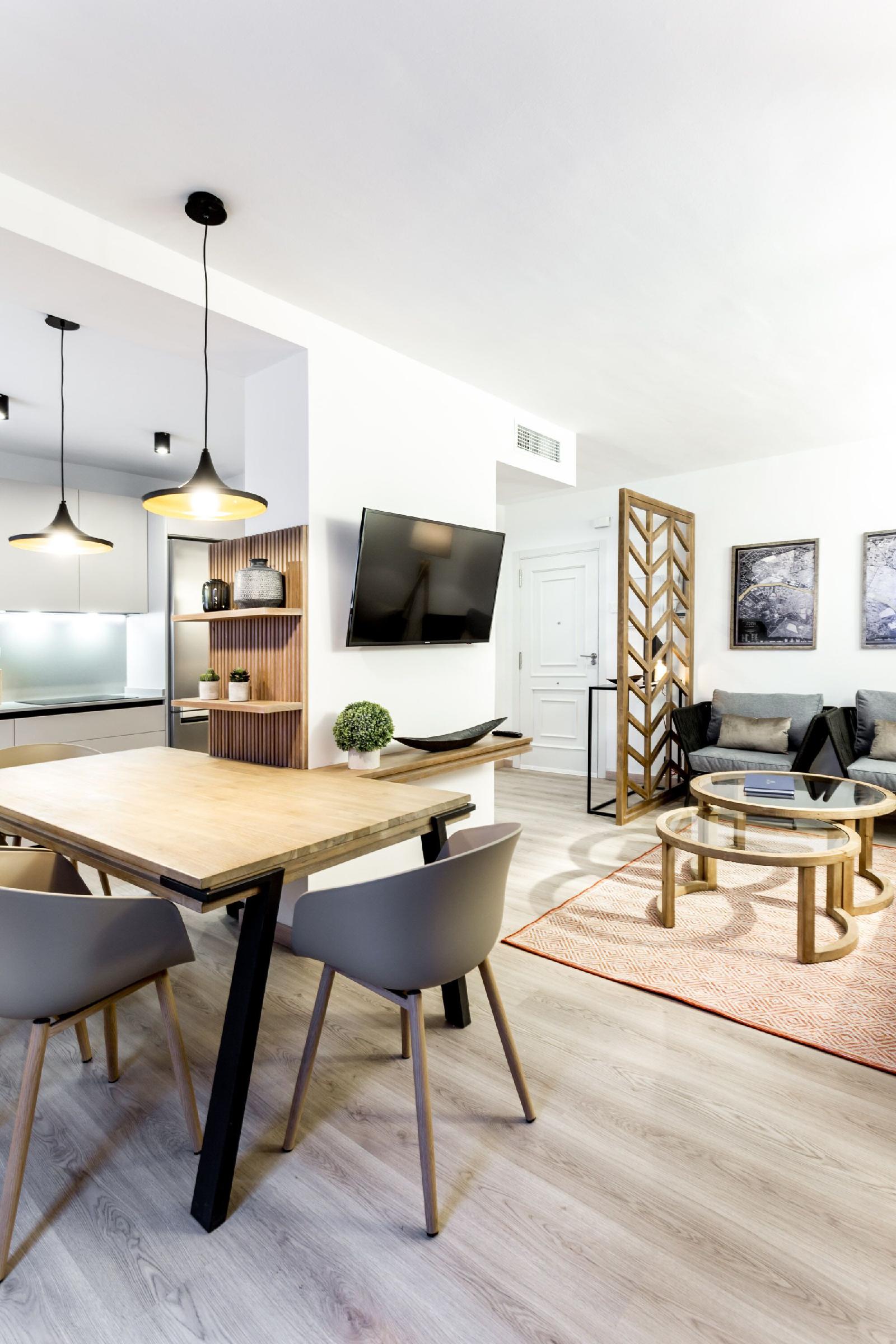 Eleven Apartments Real De La Carretería, By Homing U