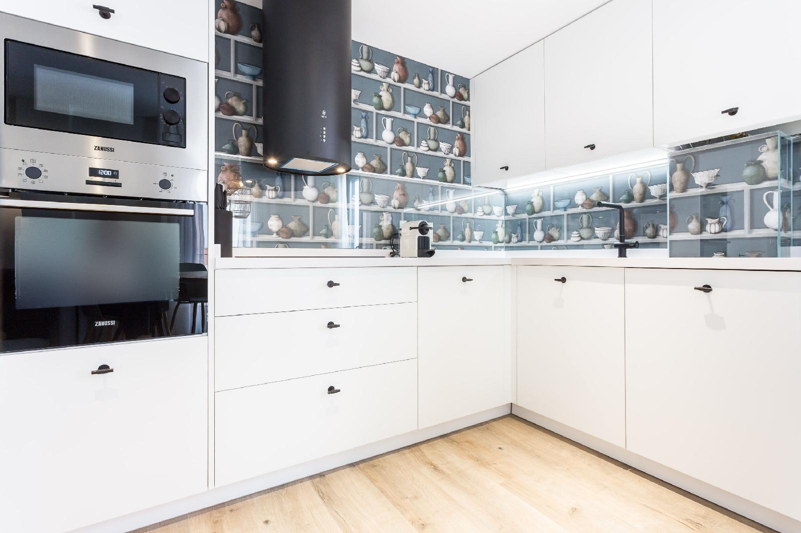 Eleven Apartments Real De La Carretería, By Homing U