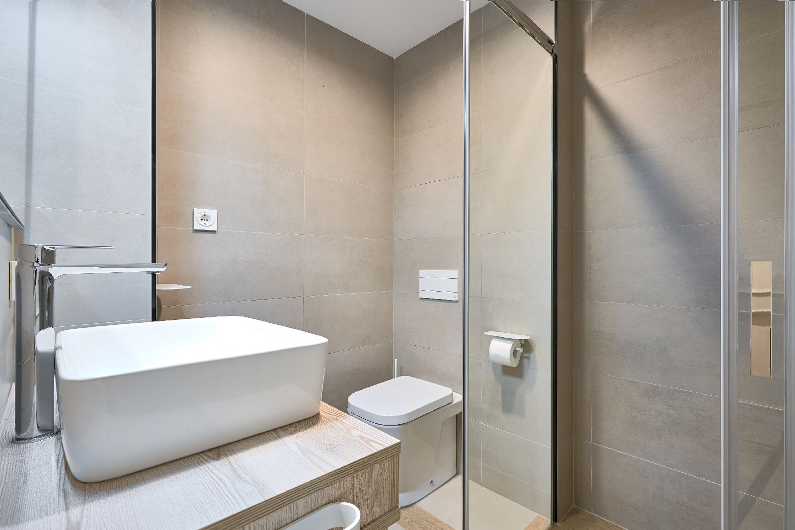 Eleven Apartments Real De La Carretería, By Homing U