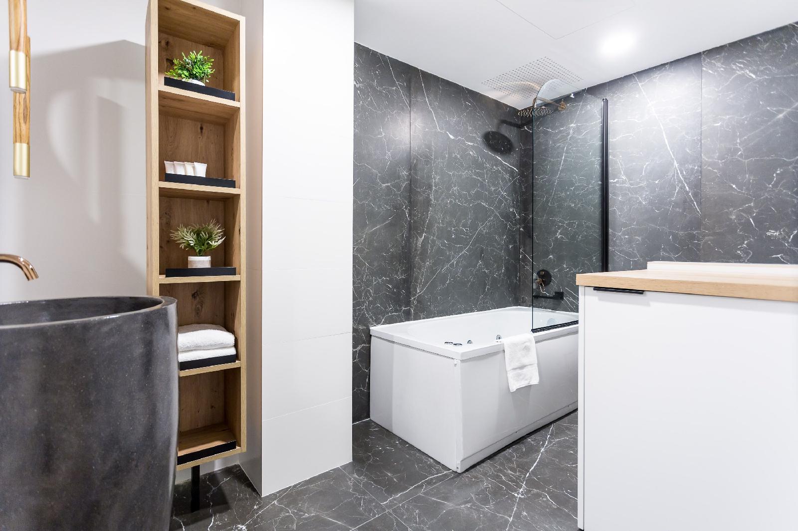 Eleven Apartments Real De La Carretería, By Homing U