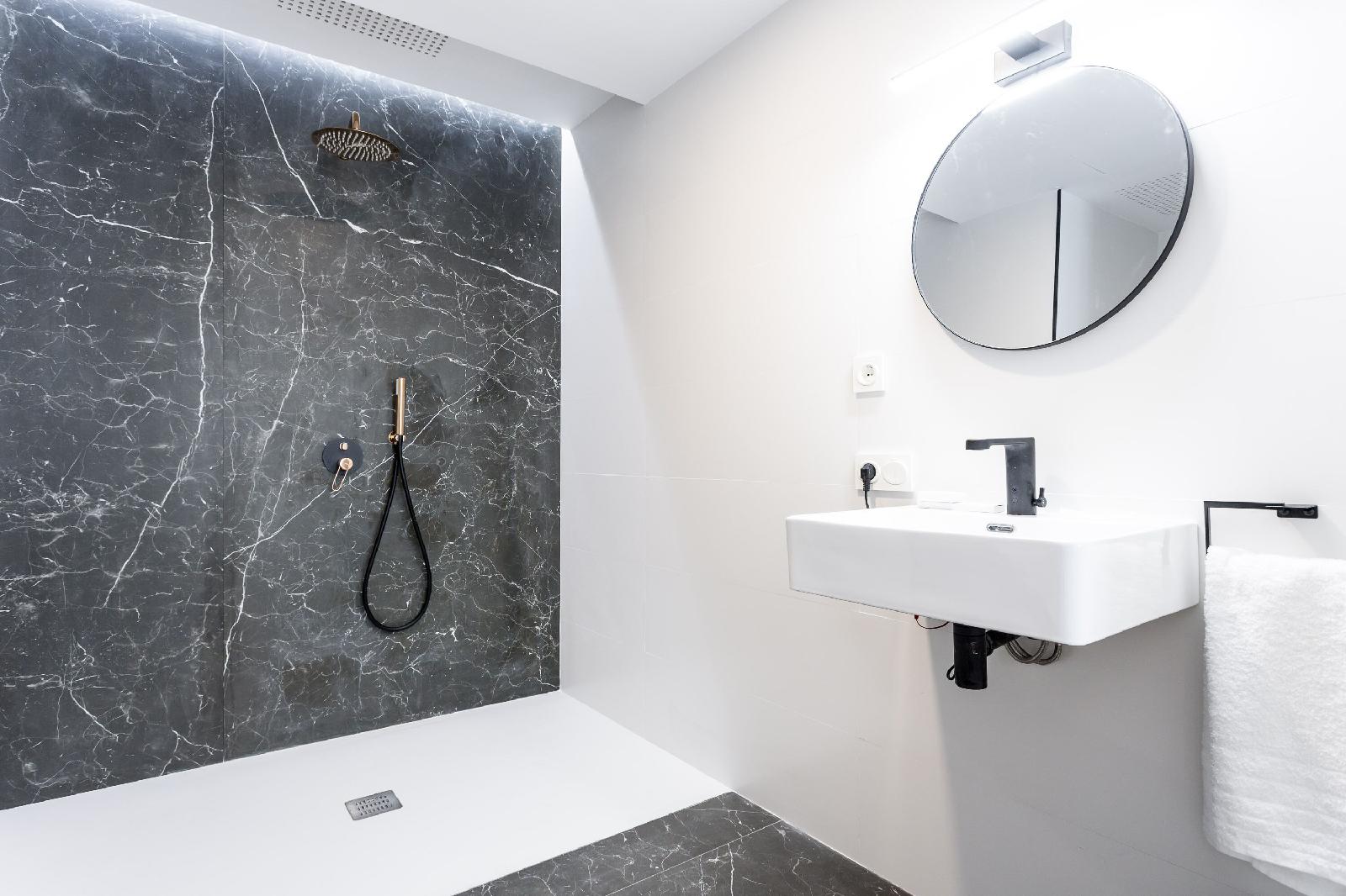 Eleven Apartments Real De La Carretería, By Homing U
