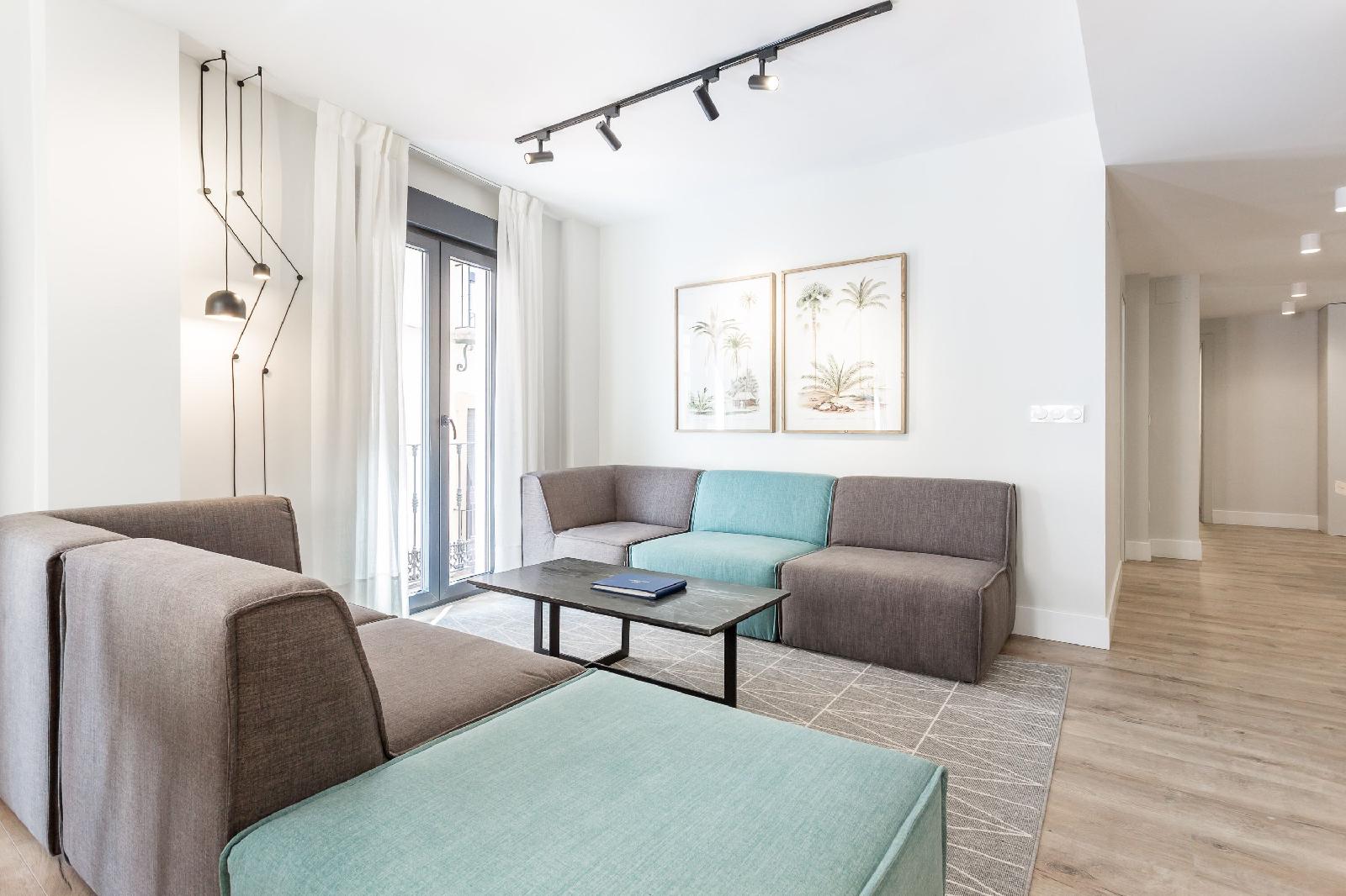 Eleven Apartments Real De La Carretería, By Homing U