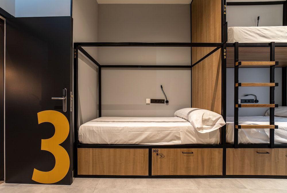 Petit Hostel