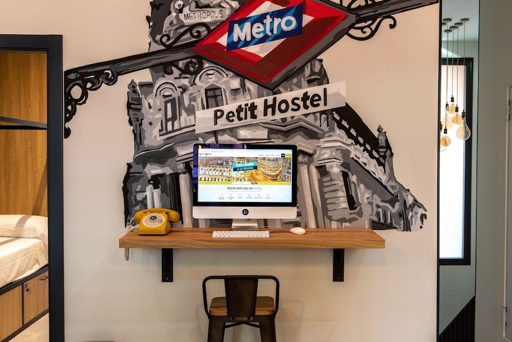 Petit Hostel
