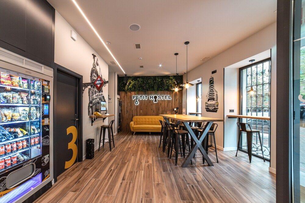 Petit Hostel