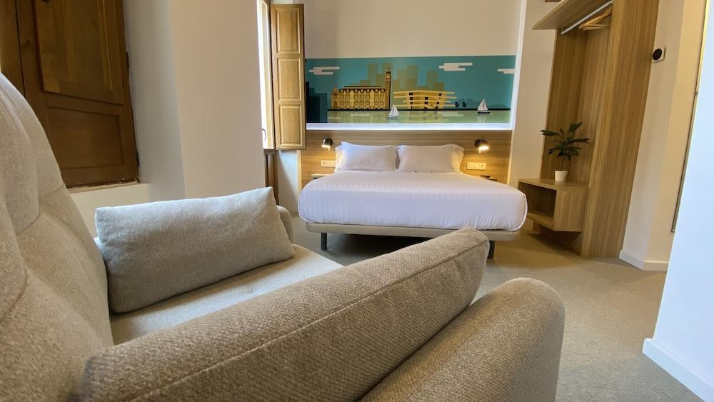 Original Domino House Hotel