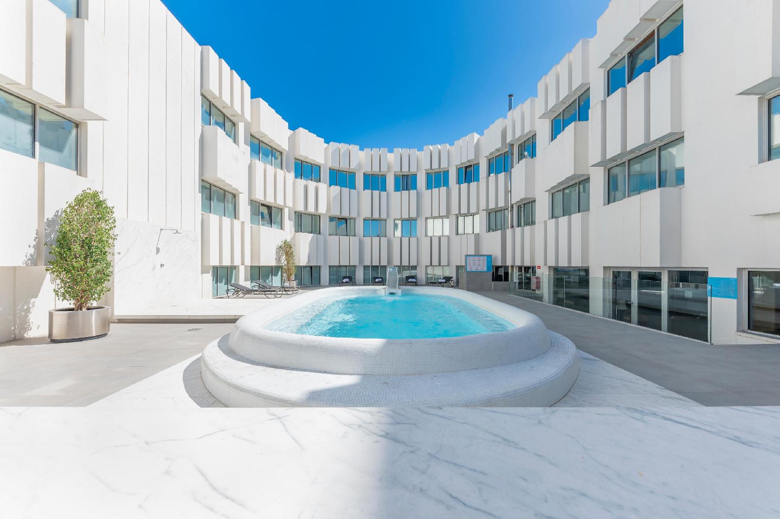 Port Valencia Azafata Hotel