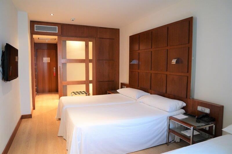 Port Valencia Azafata Hotel