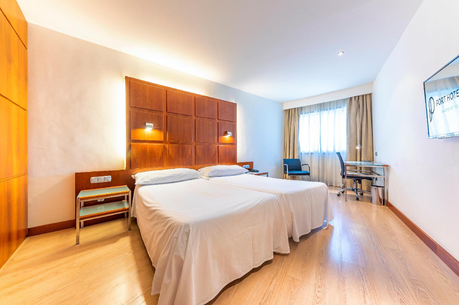 Port Valencia Azafata Hotel