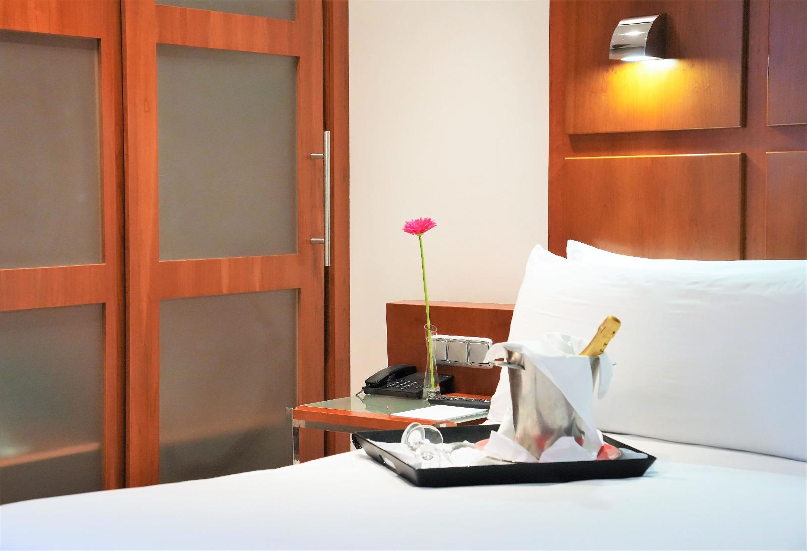Port Valencia Azafata Hotel