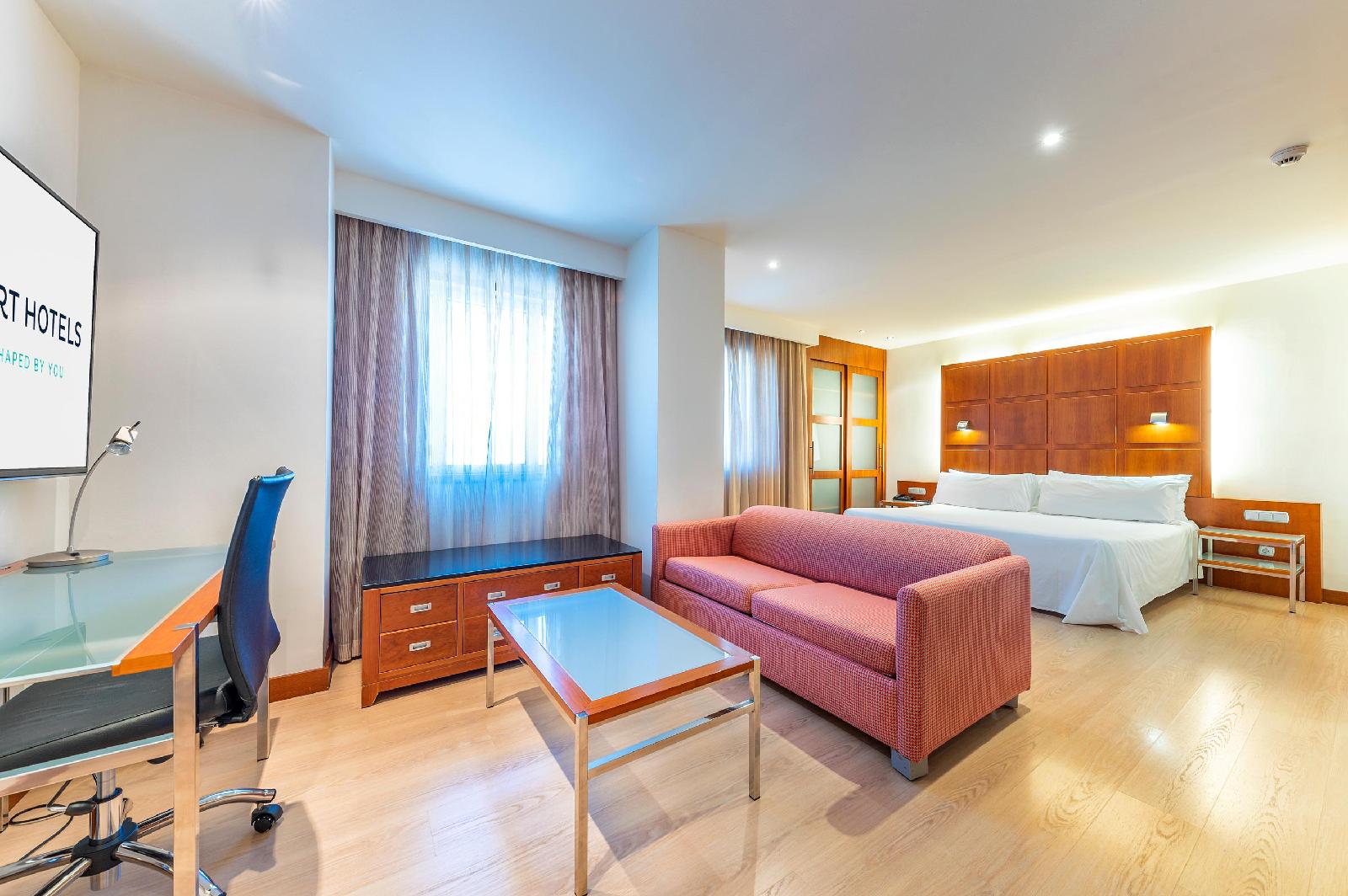 Port Valencia Azafata Hotel