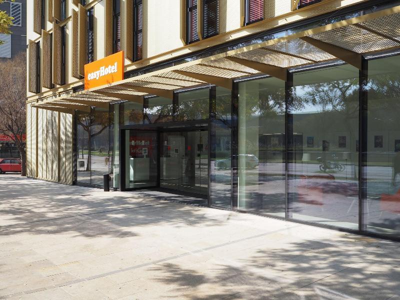 Easyhotel Barcelona Fira