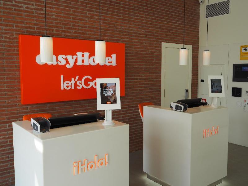 Easyhotel Barcelona Fira