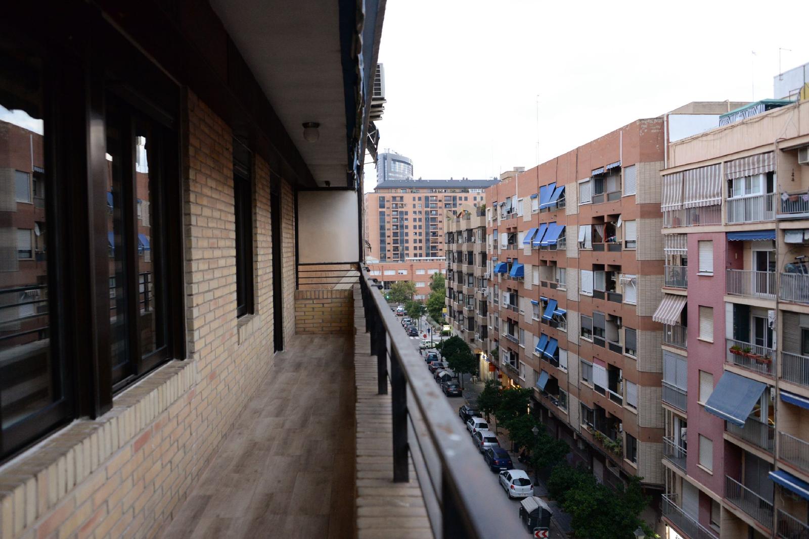 Fantástico Piso En Valencia